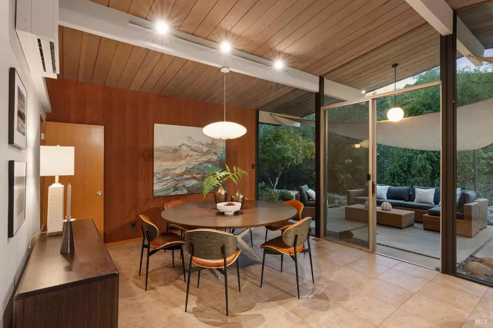 Dining - 12 Mount Susitna Ct, San Rafael, CA 94903 photo 4 of 4