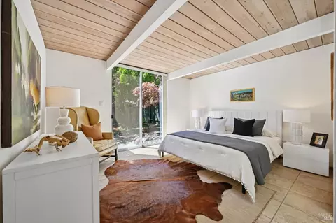 Bedroom - 12 Mount Susitna Ct, San Rafael, CA 94903 photo 1 of 7