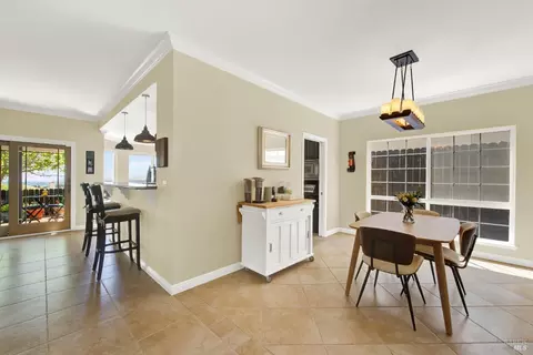Dining - 3105 Cherry Valley Cir, Fairfield, CA 94534 photo 5 of 6