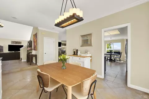 Dining - 3105 Cherry Valley Cir, Fairfield, CA 94534 photo 1 of 6