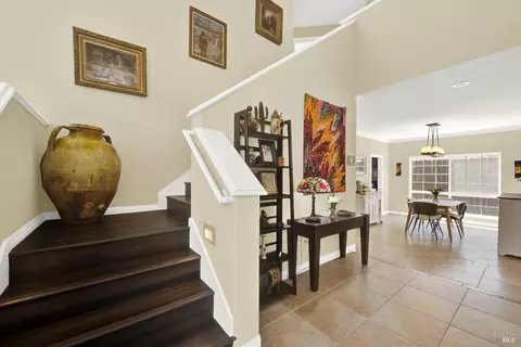 Entry Way - 3105 Cherry Valley Cir, Fairfield, CA 94534 photo 3 of 4