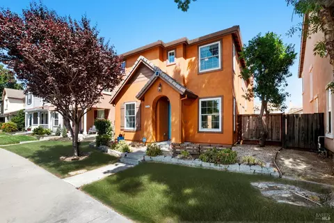 1316 Bello Dr, Dixon, CA 95620
