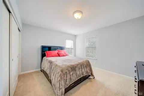 Bedroom - 606 Idyllwild Ct, Fairfield, CA 94534 photo 4 of 9
