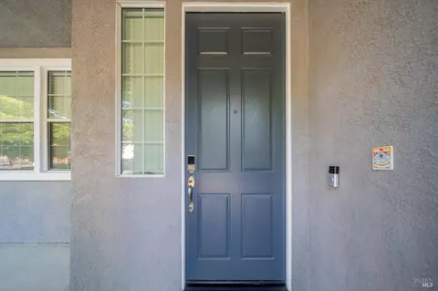 Entry Way - 606 Idyllwild Ct, Fairfield, CA 94534 photo 1 of 5