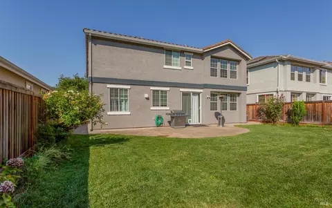 Exterior - 606 Idyllwild Ct, Fairfield, CA 94534 photo 6 of 9