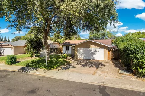 1293 Devonshire Dr, Vacaville, CA 95687 photo 3