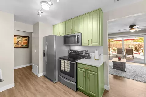 1293 Devonshire Dr, Vacaville, CA 95687 photo 10