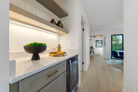 Entry Way - 27 Redding Ct, Tiburon, CA 94920 photo 3 of 3