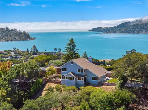 View/Area - 27 Redding Ct, Tiburon, CA 94920 photo 5 of 11