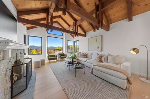 Living - 27 Redding Ct, Tiburon, CA 94920 photo 1 of 4