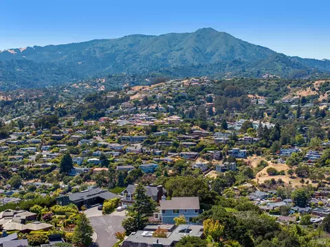 View/Area - 27 Redding Ct, Tiburon, CA 94920 photo 7 of 11
