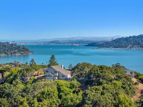 View/Area - 27 Redding Ct, Tiburon, CA 94920 photo 1 of 11
