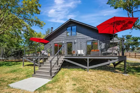 5190 Volkerts Rd, Sebastopol, CA 95472