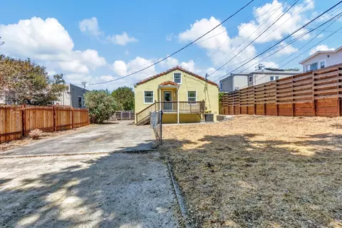 Exterior - 417 Washington St, Vallejo, CA 94590 photo 5 of 6