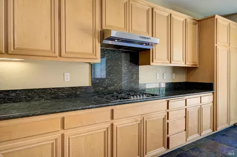 7245 Willow Creek Cir, Vallejo, CA 94591 photo 11