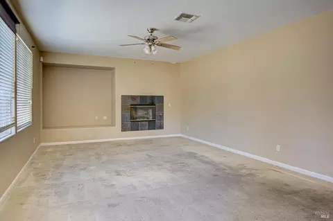 7245 Willow Creek Cir, Vallejo, CA 94591 photo 2