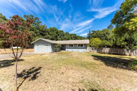 180 Park Pl, Ukiah, CA 95482