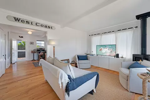 Living - 140 Kent Ave, Bodega Bay, CA 94923 photo 2 of 3