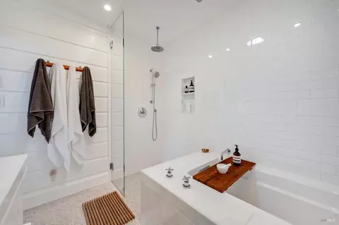 Bath - 140 Kent Ave, Bodega Bay, CA 94923 photo 2 of 2