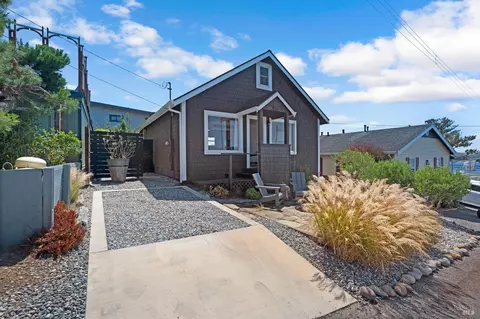 Exterior - 140 Kent Ave, Bodega Bay, CA 94923 photo 1 of 7