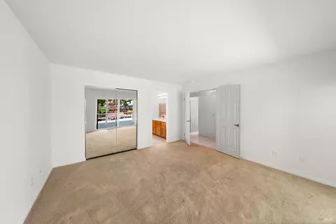 Bedroom - 31 S Temelec Cir, Sonoma, CA 95476 photo 5 of 9