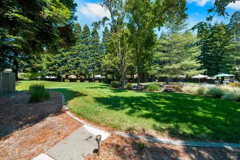 Exterior - 31 S Temelec Cir, Sonoma, CA 95476 photo 19 of 26