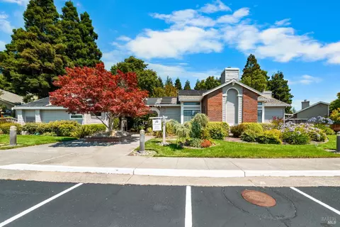 Exterior - 31 S Temelec Cir, Sonoma, CA 95476 photo 20 of 26