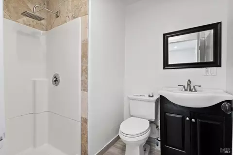 Bath - 1485 S Wright Rd, Santa Rosa, CA 95407 photo 2 of 4