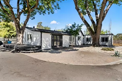 Exterior - 1485 S Wright Rd, Santa Rosa, CA 95407 photo 7 of 8