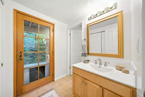Bath - 62 Redwood Rd, Fairfax, CA 94930 photo 2 of 4