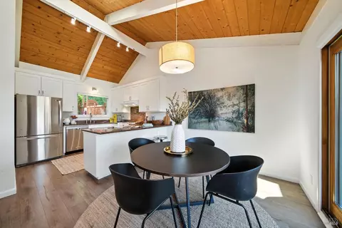 Dining - 62 Redwood Rd, Fairfax, CA 94930 photo 2 of 3