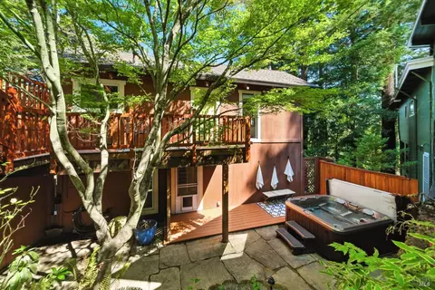 62 Redwood Rd, Fairfax, CA 94930