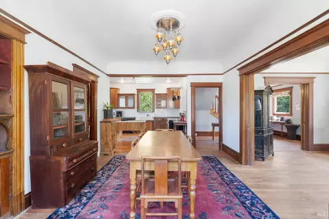 Dining - 910 Virginia St, Vallejo, CA 94590 photo 2 of 2