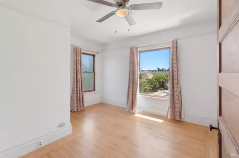 Bedroom - 910 Virginia St, Vallejo, CA 94590 photo 3 of 6