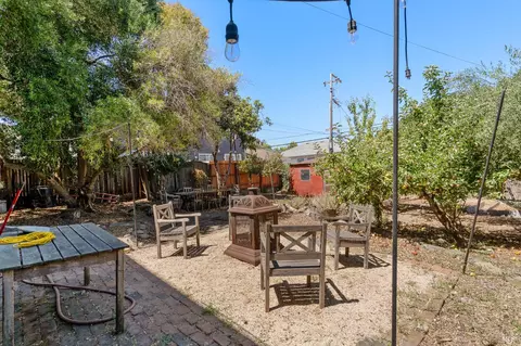 Exterior - 910 Virginia St, Vallejo, CA 94590 photo 6 of 7