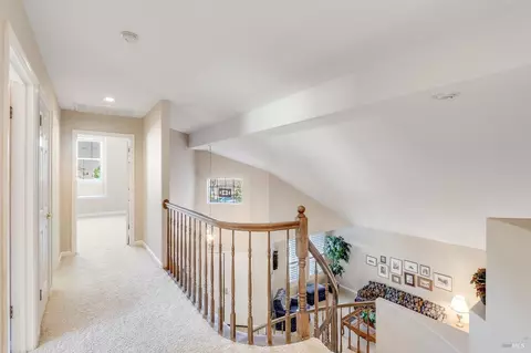 Entry Way - 255 Shadowhawk Ct, Vacaville, CA 95688 photo 5 of 5