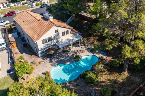 View/Area - 255 Shadowhawk Ct, Vacaville, CA 95688 photo 1 of 11