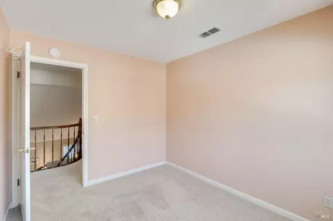 Bedroom - 255 Shadowhawk Ct, Vacaville, CA 95688 photo 4 of 8