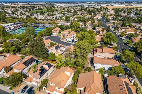 View/Area - 255 Shadowhawk Ct, Vacaville, CA 95688 photo 10 of 11