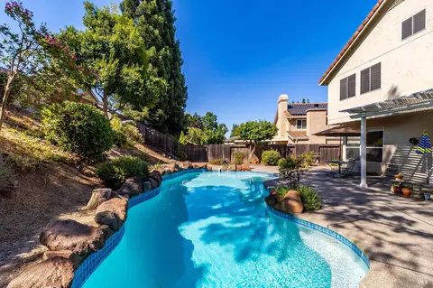 Exterior - 255 Shadowhawk Ct, Vacaville, CA 95688 photo 12 of 21