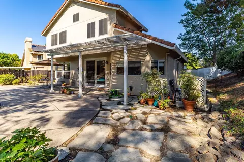 Exterior - 255 Shadowhawk Ct, Vacaville, CA 95688 photo 13 of 21