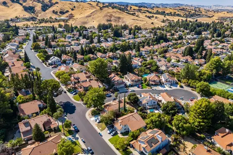 View/Area - 255 Shadowhawk Ct, Vacaville, CA 95688 photo 11 of 11