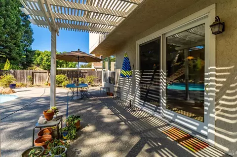 Exterior - 255 Shadowhawk Ct, Vacaville, CA 95688 photo 20 of 21