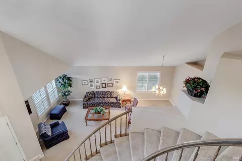 Living - 255 Shadowhawk Ct, Vacaville, CA 95688 photo 9 of 10