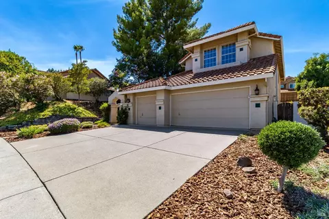 Exterior - 255 Shadowhawk Ct, Vacaville, CA 95688 photo 4 of 21