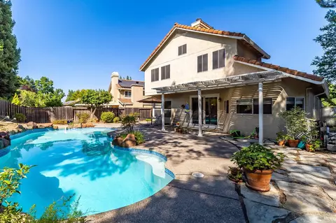 Exterior - 255 Shadowhawk Ct, Vacaville, CA 95688 photo 9 of 21