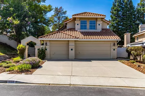 Exterior - 255 Shadowhawk Ct, Vacaville, CA 95688 photo 3 of 21
