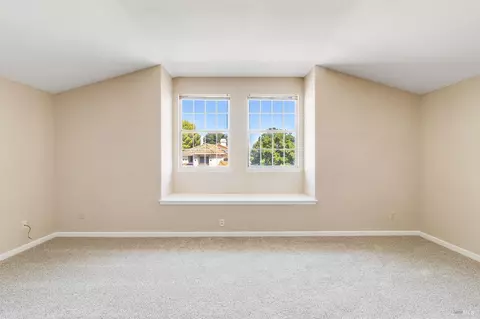 Bedroom - 255 Shadowhawk Ct, Vacaville, CA 95688 photo 8 of 8
