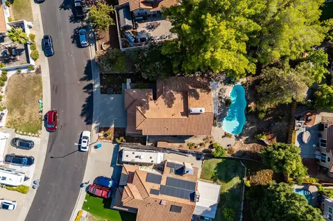 View/Area - 255 Shadowhawk Ct, Vacaville, CA 95688 photo 3 of 11