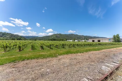 3525 Taylor Dr, Ukiah, CA 95482 photo 13